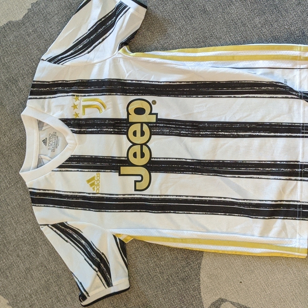 Adidas Juventus kids size 11-12